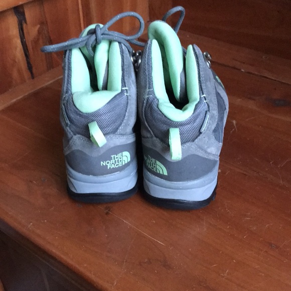 Ankles Boots 🥾 - Picture 6 of 7